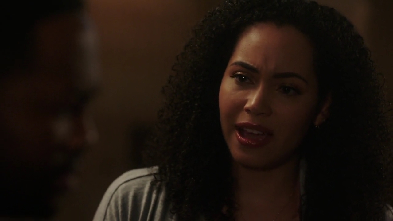 Charmed-Online-dot-nl_Charmed-1x18TheReplacement01945.jpg