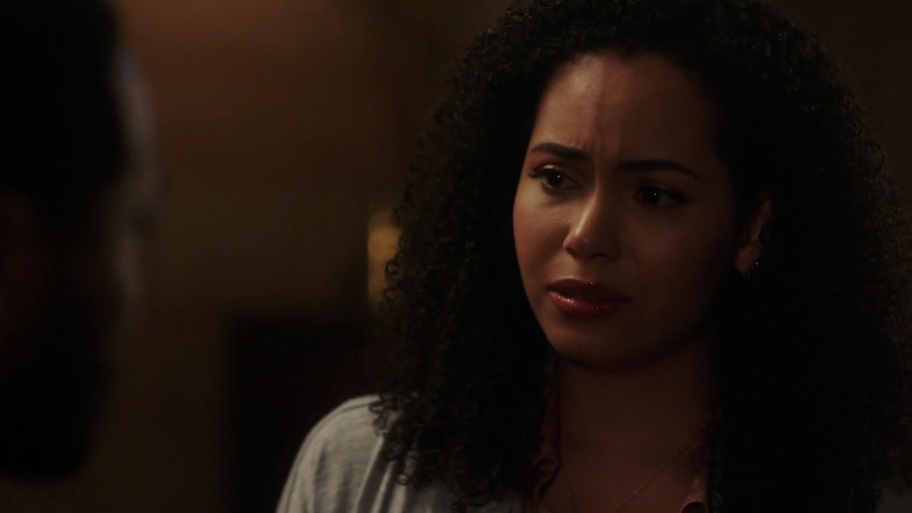 Charmed-Online-dot-nl_Charmed-1x18TheReplacement01992.jpg