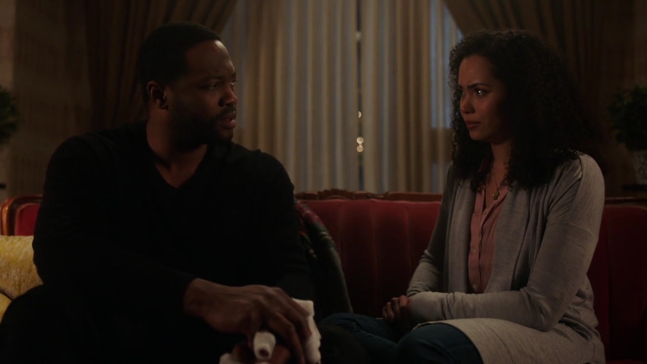 Charmed-Online-dot-nl_Charmed-1x18TheReplacement02012.jpg