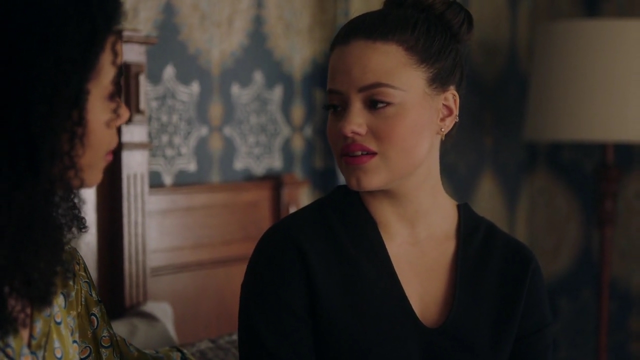Charmed-Online-dot-nl_Charmed-1x18TheReplacement02117.jpg