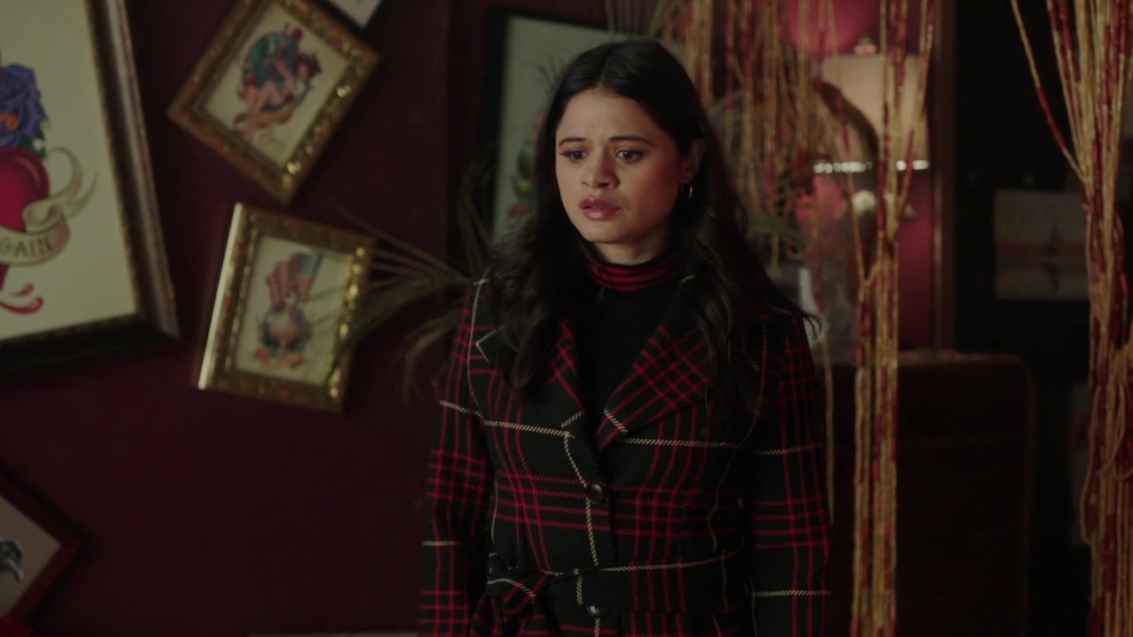Charmed-Online-dot-nl_Charmed-1x18TheReplacement02227.jpg