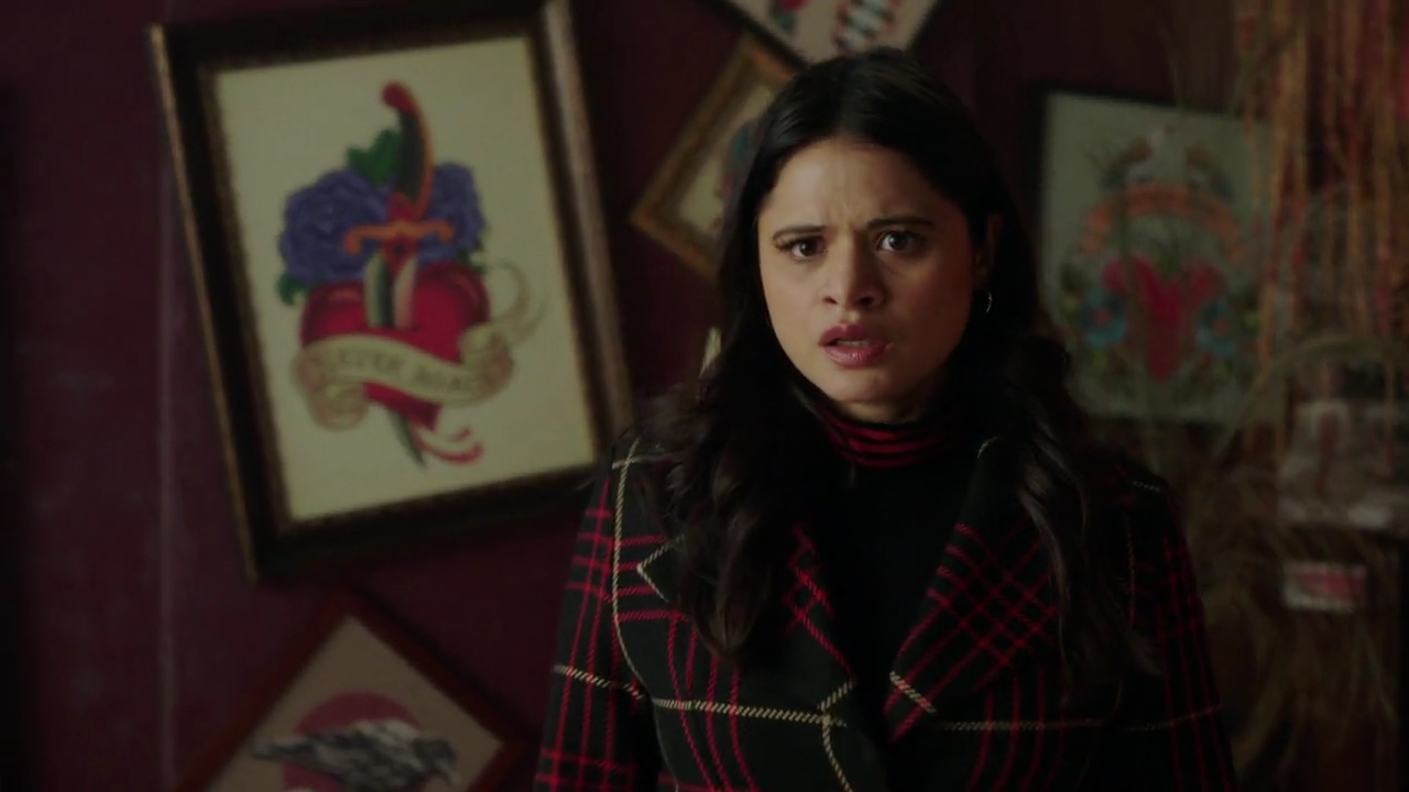 Charmed-Online-dot-nl_Charmed-1x18TheReplacement02232.jpg
