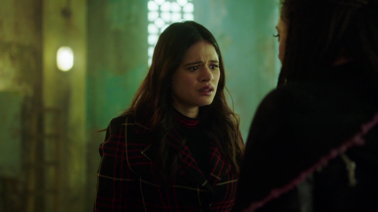 Charmed-Online-dot-nl_Charmed-1x18TheReplacement02295.jpg