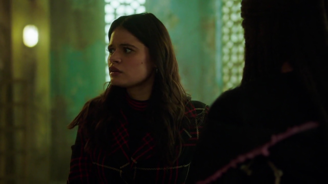 Charmed-Online-dot-nl_Charmed-1x18TheReplacement02306.jpg