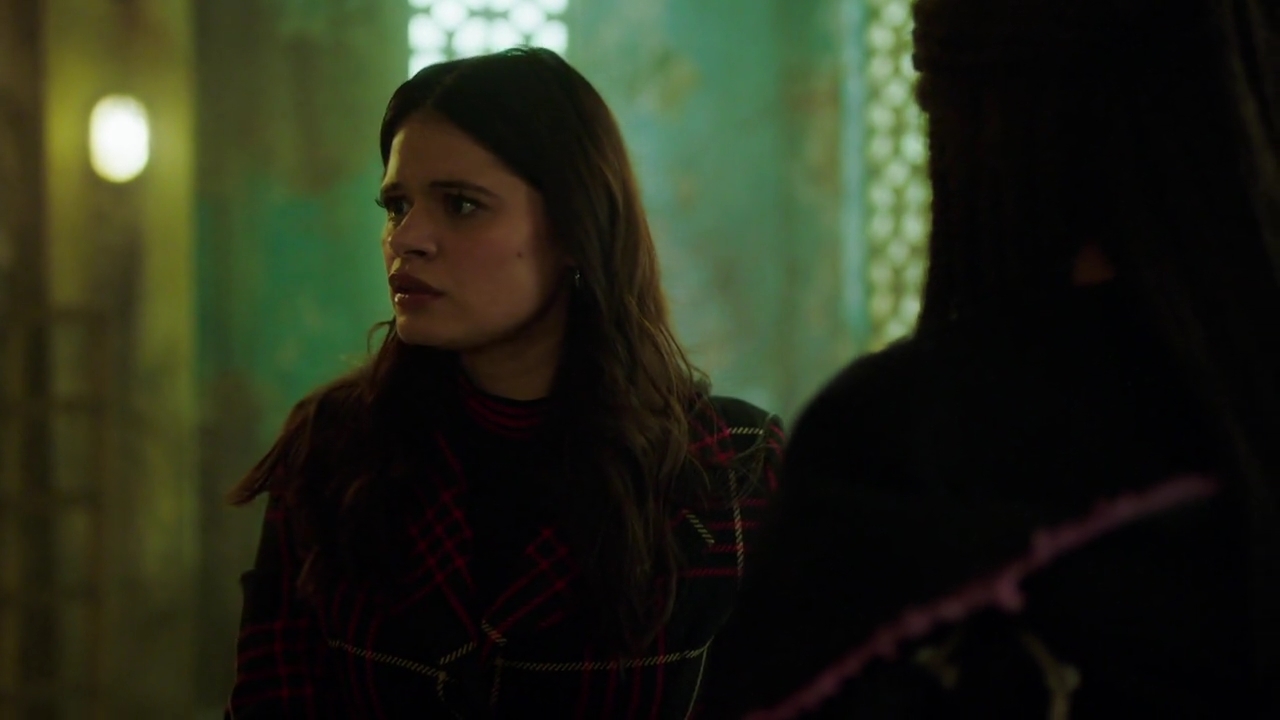 Charmed-Online-dot-nl_Charmed-1x18TheReplacement02307.jpg