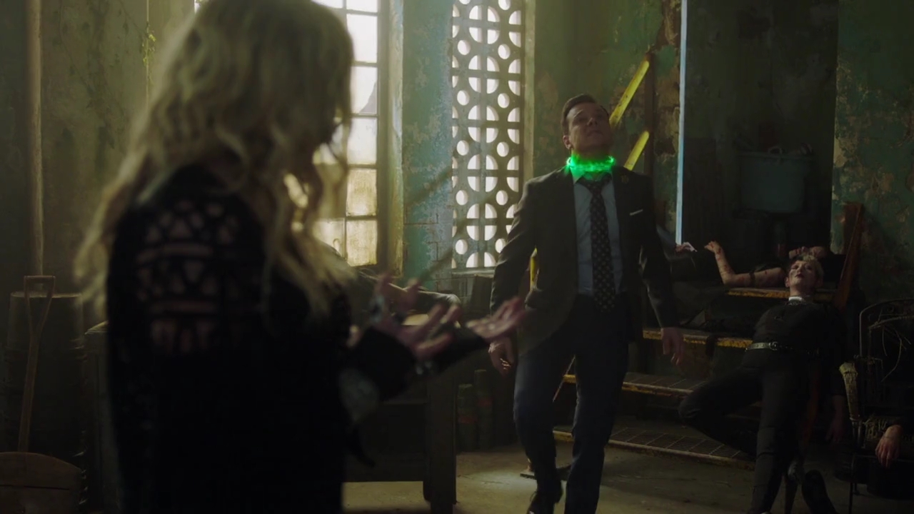 Charmed-Online-dot-nl_Charmed-1x19PowerOfFour00027.jpg