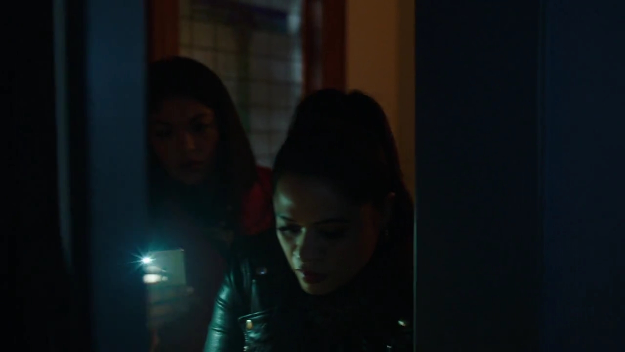 Charmed-Online-dot-nl_Charmed-1x19PowerOfFour00956.jpg