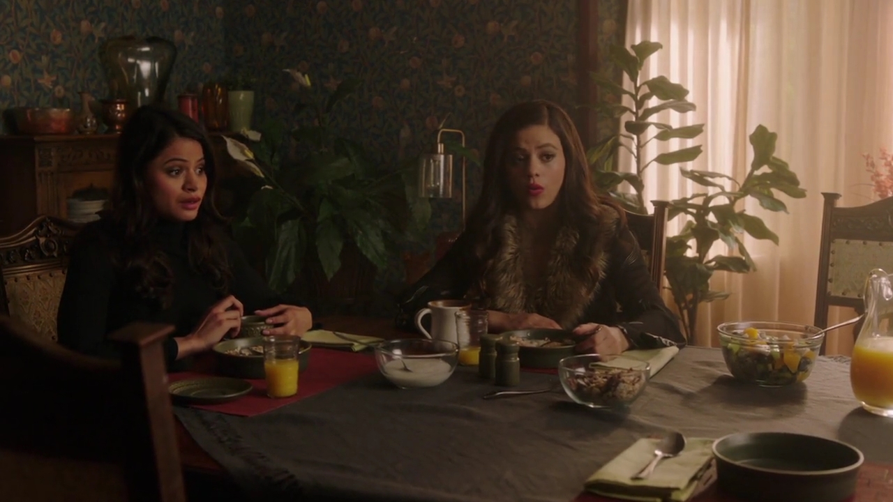 Charmed-Online-dot-nl_Charmed-1x20Ambush00247.jpg