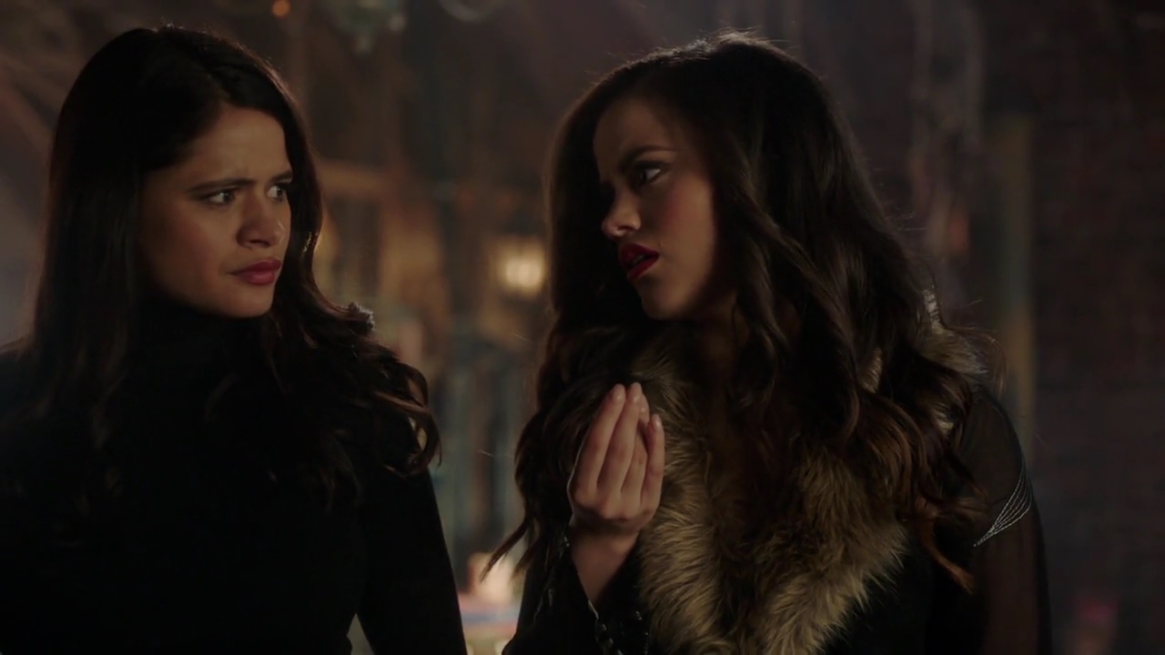 Charmed-Online-dot-nl_Charmed-1x20Ambush00475.jpg