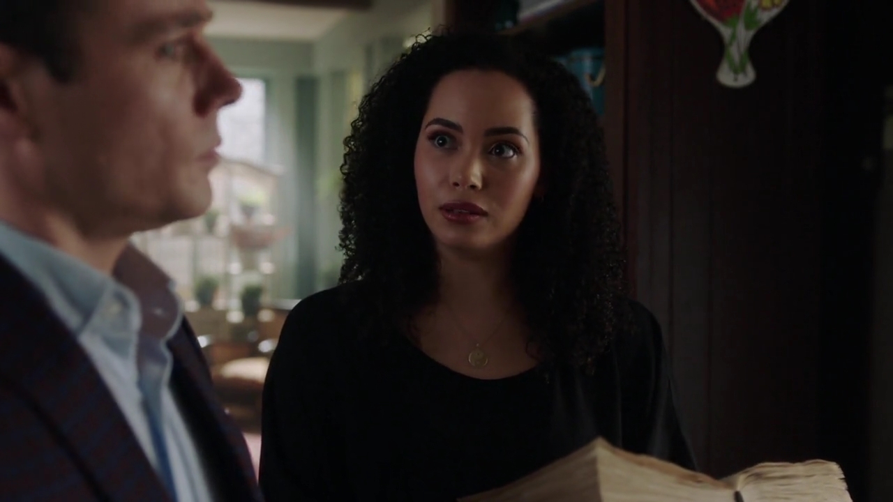 Charmed-Online-dot-nl_Charmed-1x20Ambush00550.jpg