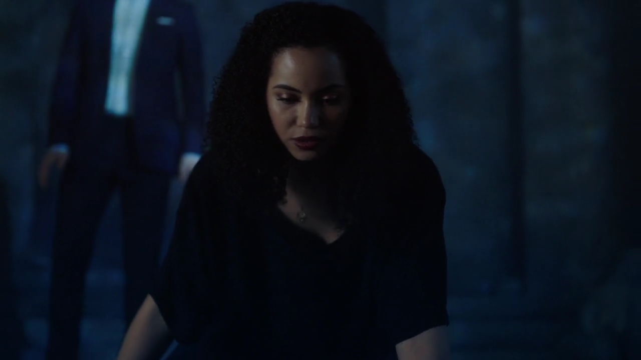 Charmed-Online-dot-nl_Charmed-1x20Ambush00569.jpg
