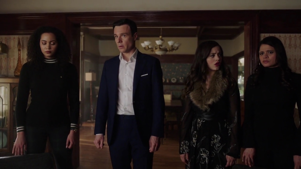 Charmed-Online-dot-nl_Charmed-1x20Ambush01269.jpg