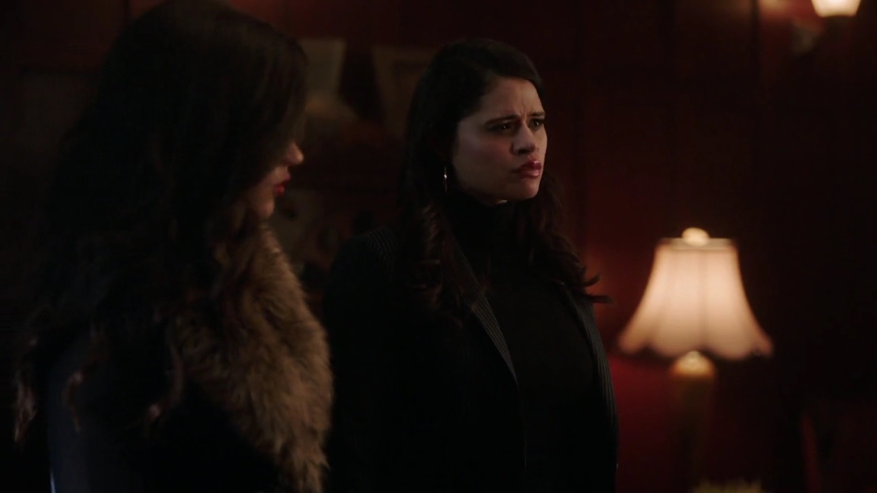 Charmed-Online-dot-nl_Charmed-1x20Ambush01482.jpg