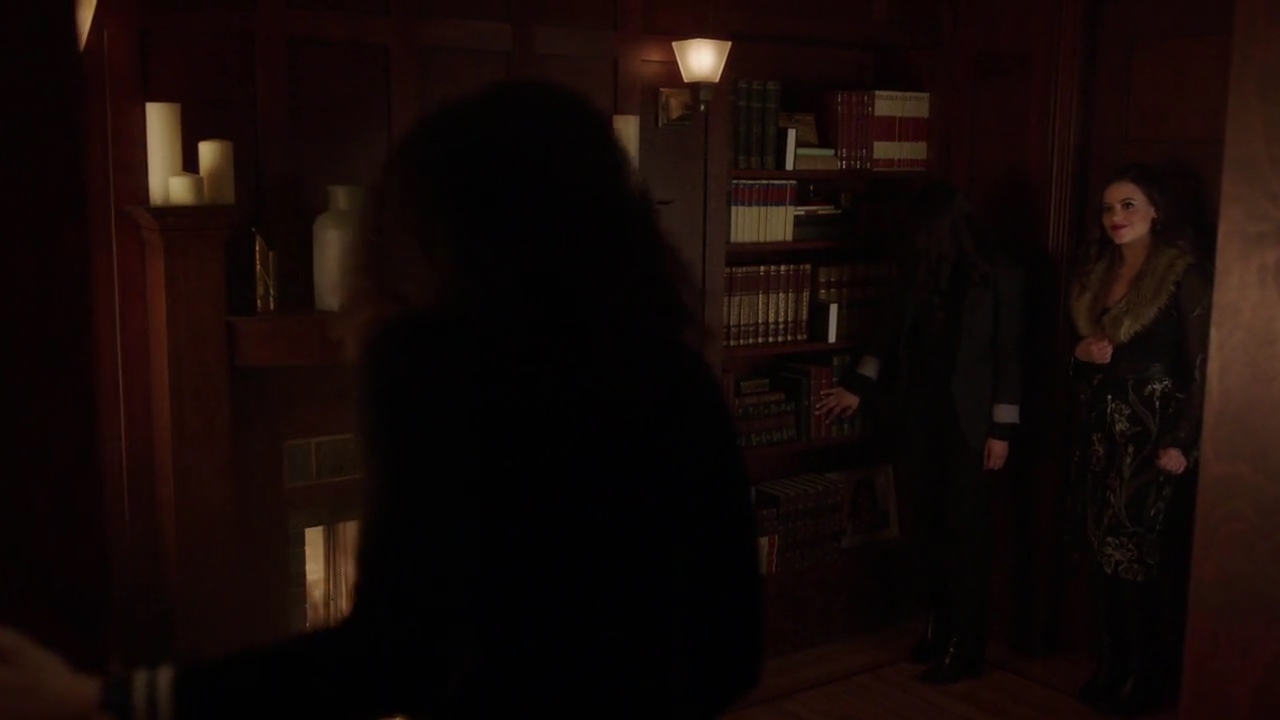 Charmed-Online-dot-nl_Charmed-1x20Ambush01654.jpg