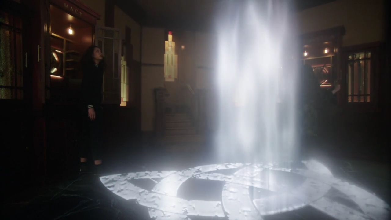 Charmed-Online-dot-nl_Charmed-1x20Ambush01699.jpg