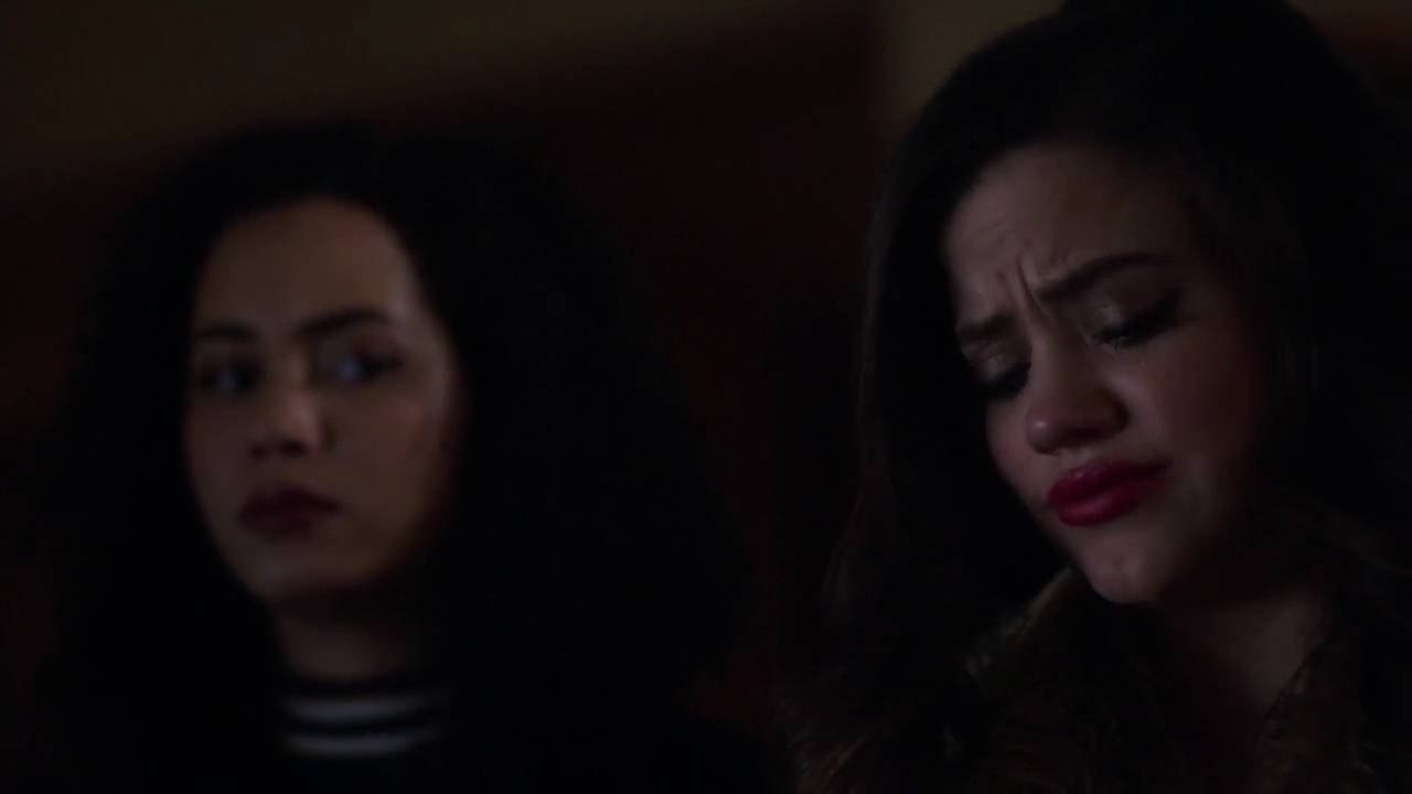 Charmed-Online-dot-nl_Charmed-1x20Ambush02100.jpg