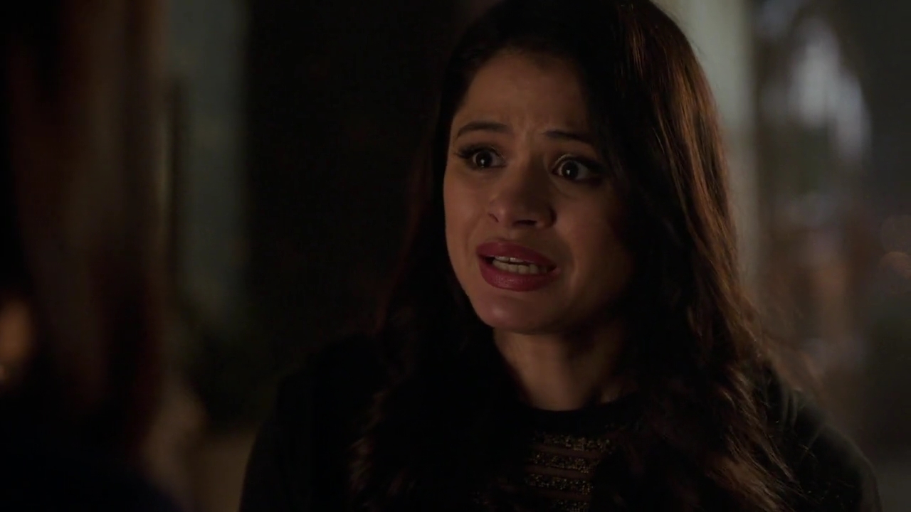 Charmed-Online-dot-nl_Charmed-1x20Ambush02253.jpg