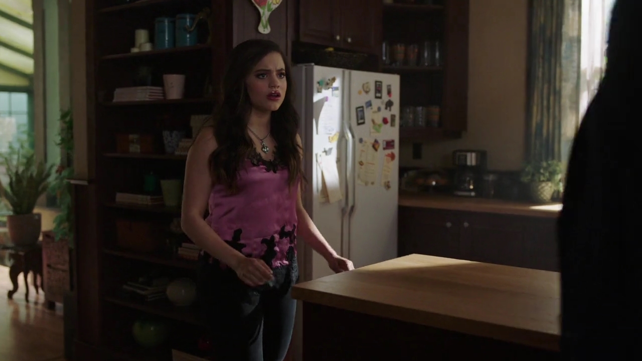 Charmed-Online-dot-nl_Charmed-1x21RedRain00055.jpg