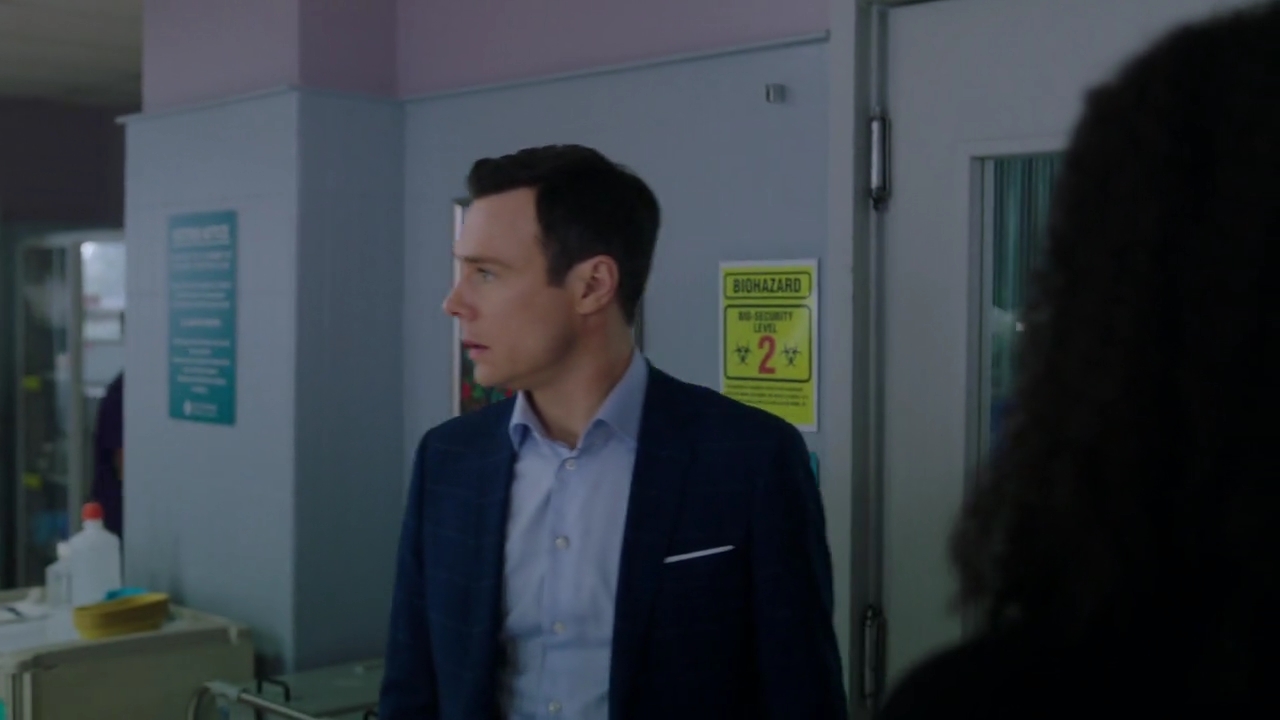 Charmed-Online-dot-nl_Charmed-1x21RedRain00157.jpg