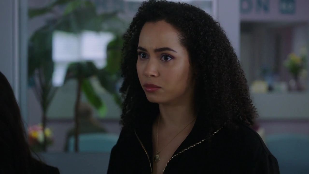 Charmed-Online-dot-nl_Charmed-1x21RedRain00174.jpg