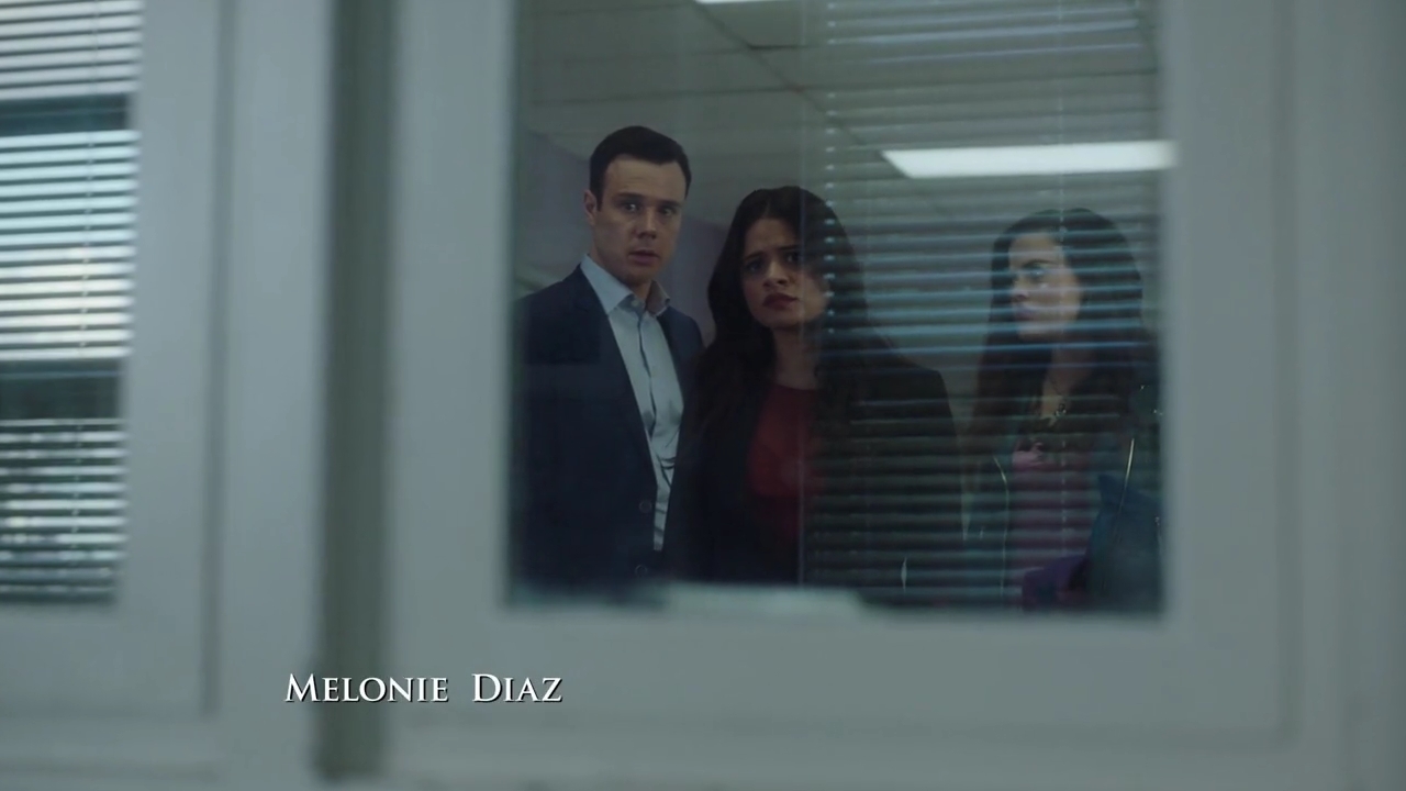 Charmed-Online-dot-nl_Charmed-1x21RedRain00196.jpg
