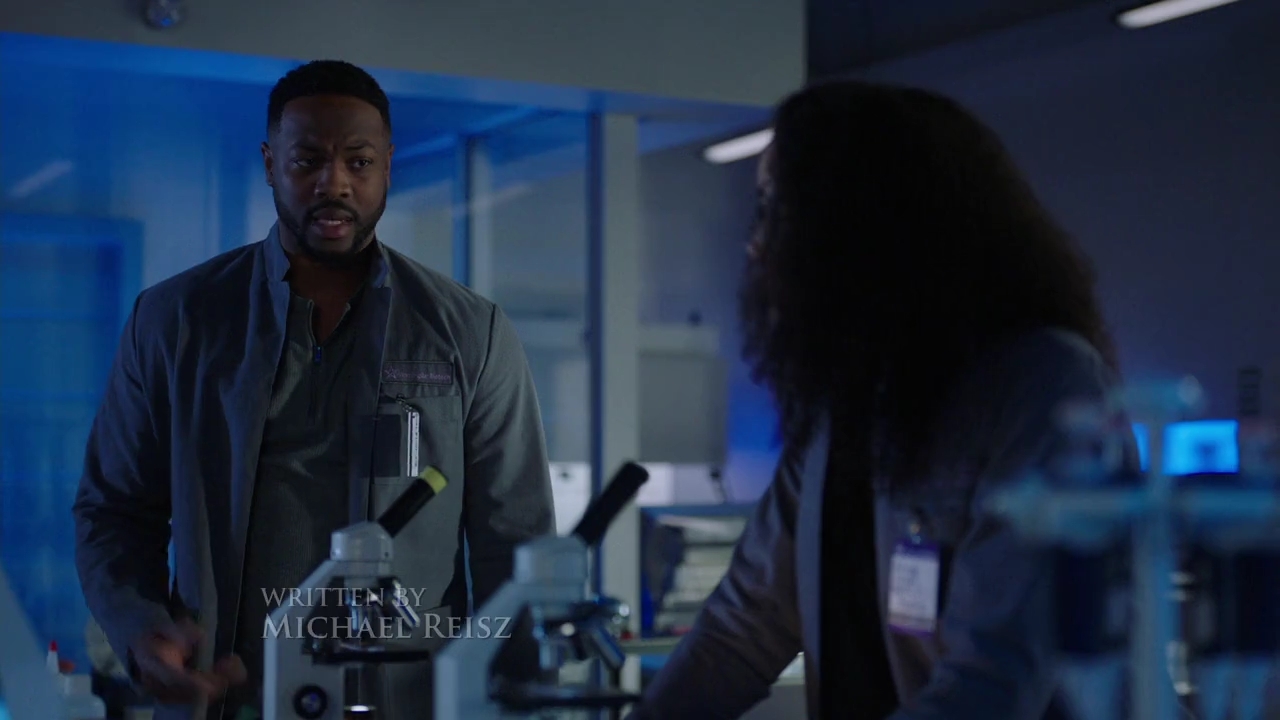 Charmed-Online-dot-nl_Charmed-1x21RedRain00355.jpg