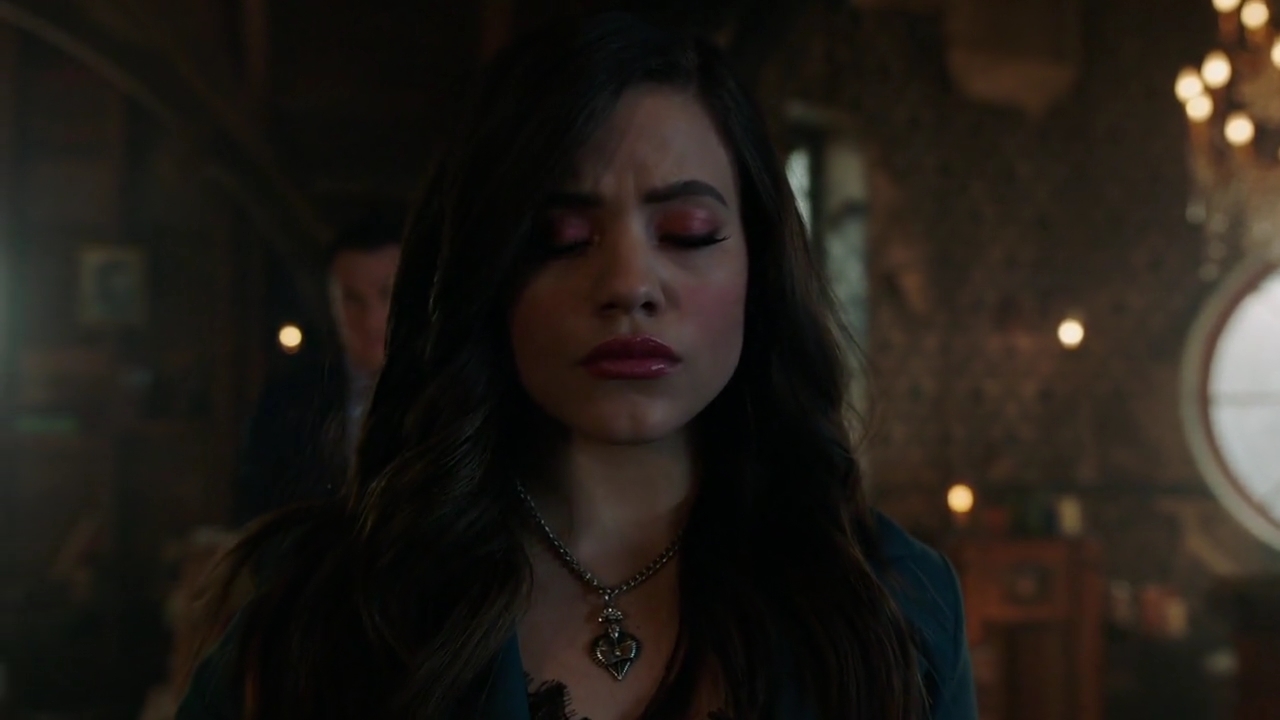 Charmed-Online-dot-nl_Charmed-1x21RedRain00717.jpg