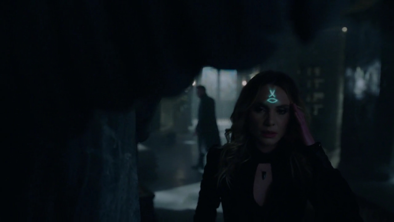 Charmed-Online-dot-nl_Charmed-1x21RedRain01141.jpg