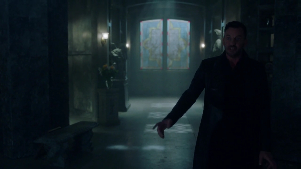 Charmed-Online-dot-nl_Charmed-1x21RedRain01148.jpg
