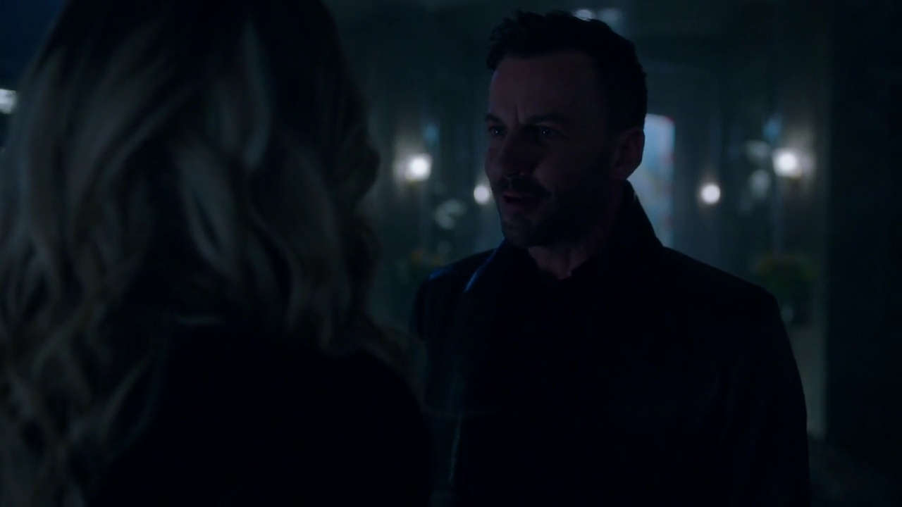 Charmed-Online-dot-nl_Charmed-1x21RedRain01166.jpg