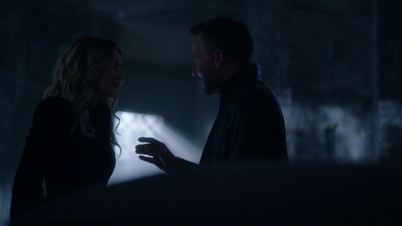 Charmed-Online-dot-nl_Charmed-1x21RedRain01171.jpg