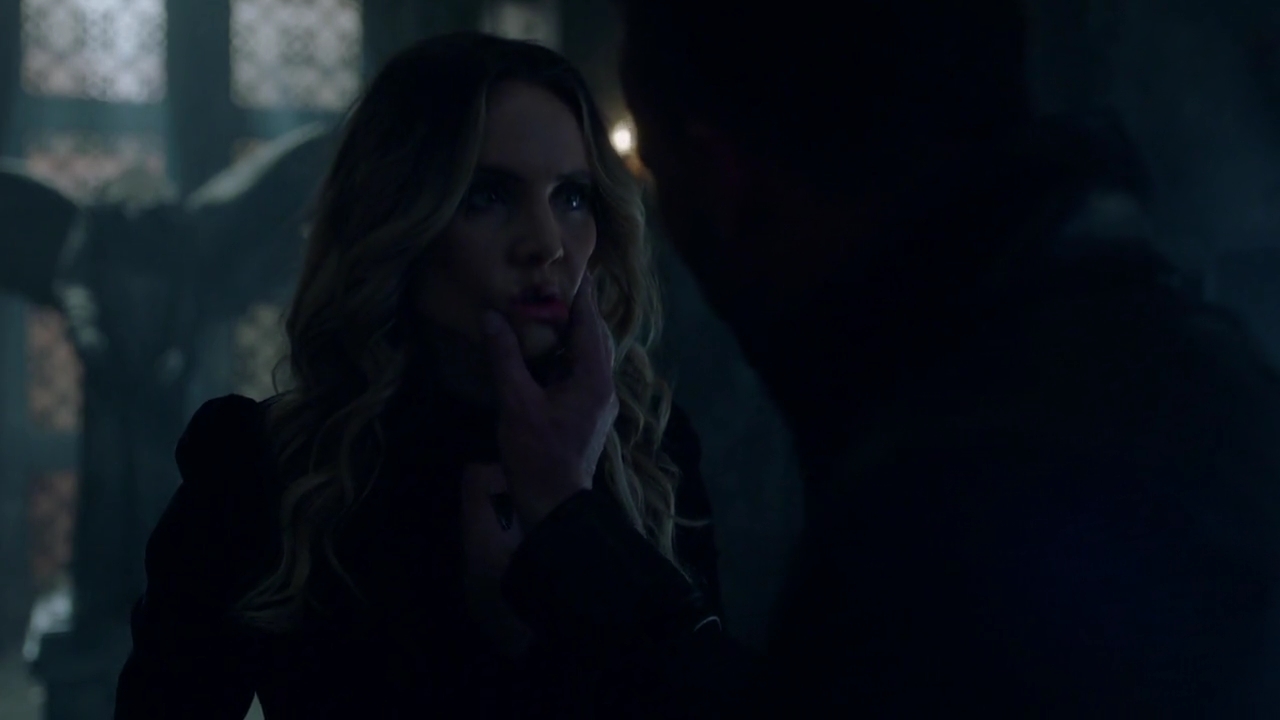 Charmed-Online-dot-nl_Charmed-1x21RedRain01178.jpg
