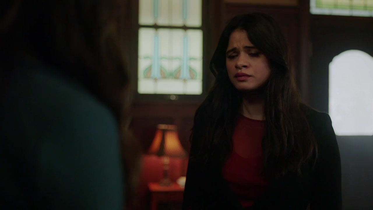 Charmed-Online-dot-nl_Charmed-1x21RedRain01212.jpg