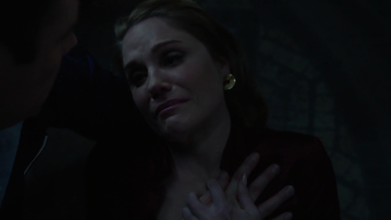 Charmed-Online-dot-nl_Charmed-1x21RedRain01364.jpg