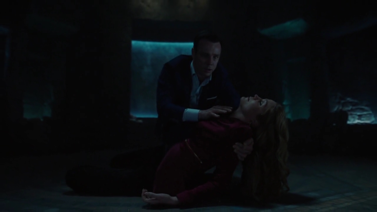 Charmed-Online-dot-nl_Charmed-1x21RedRain01388.jpg