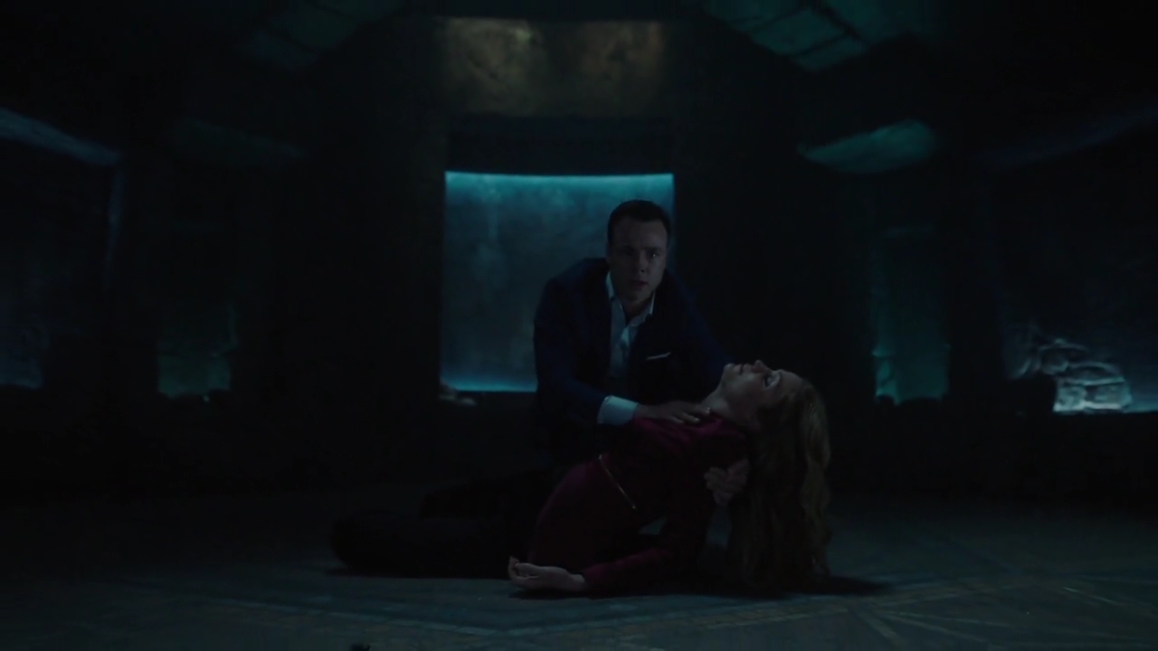 Charmed-Online-dot-nl_Charmed-1x21RedRain01392.jpg