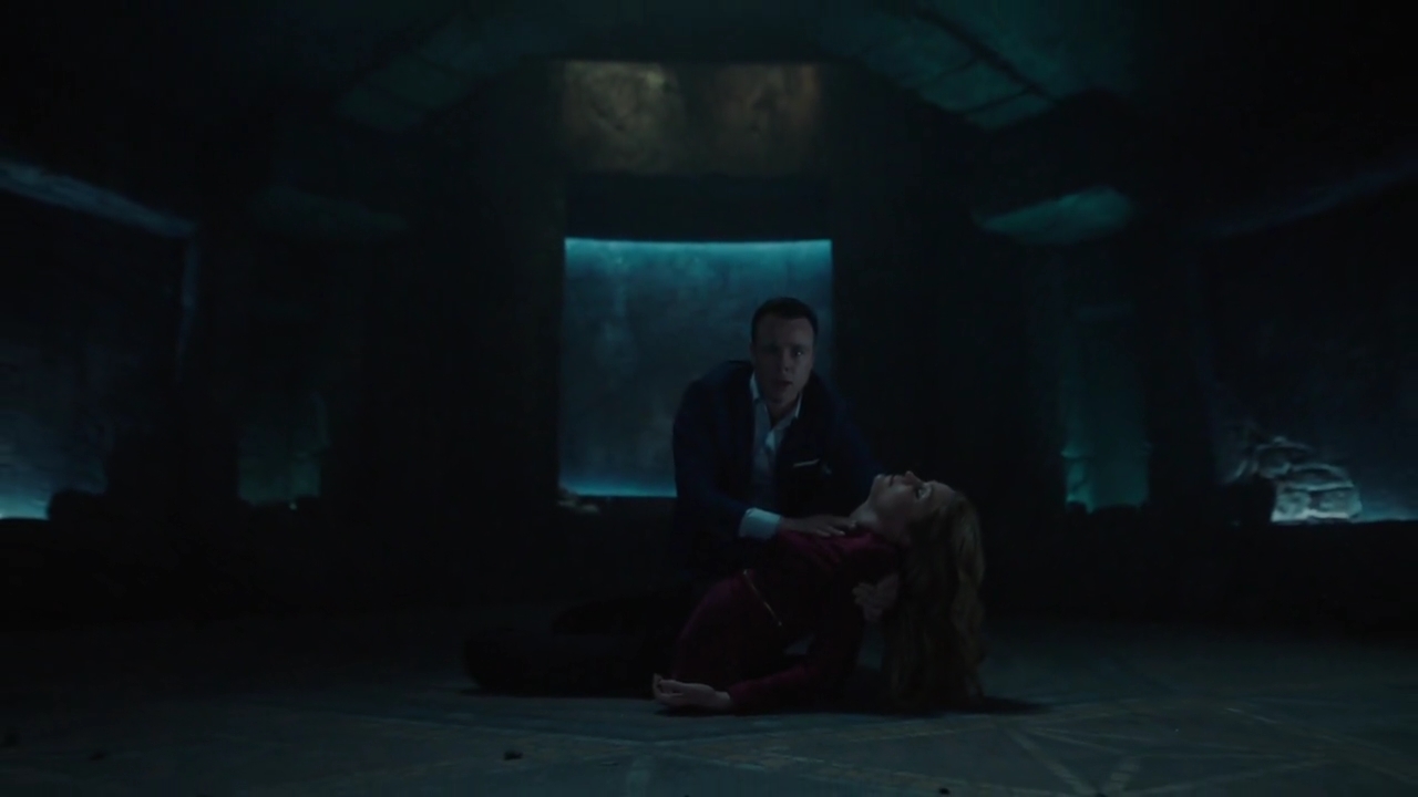 Charmed-Online-dot-nl_Charmed-1x21RedRain01394.jpg