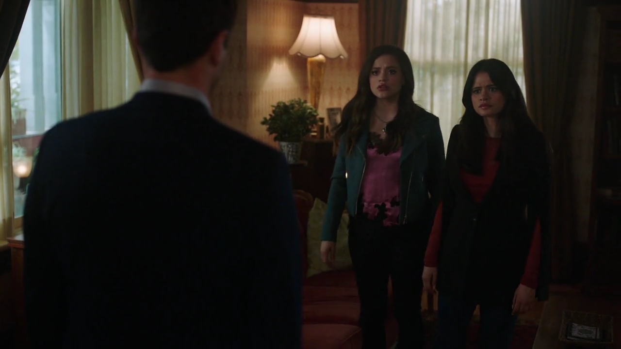Charmed-Online-dot-nl_Charmed-1x21RedRain01409.jpg