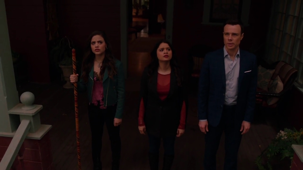 Charmed-Online-dot-nl_Charmed-1x21RedRain01454.jpg