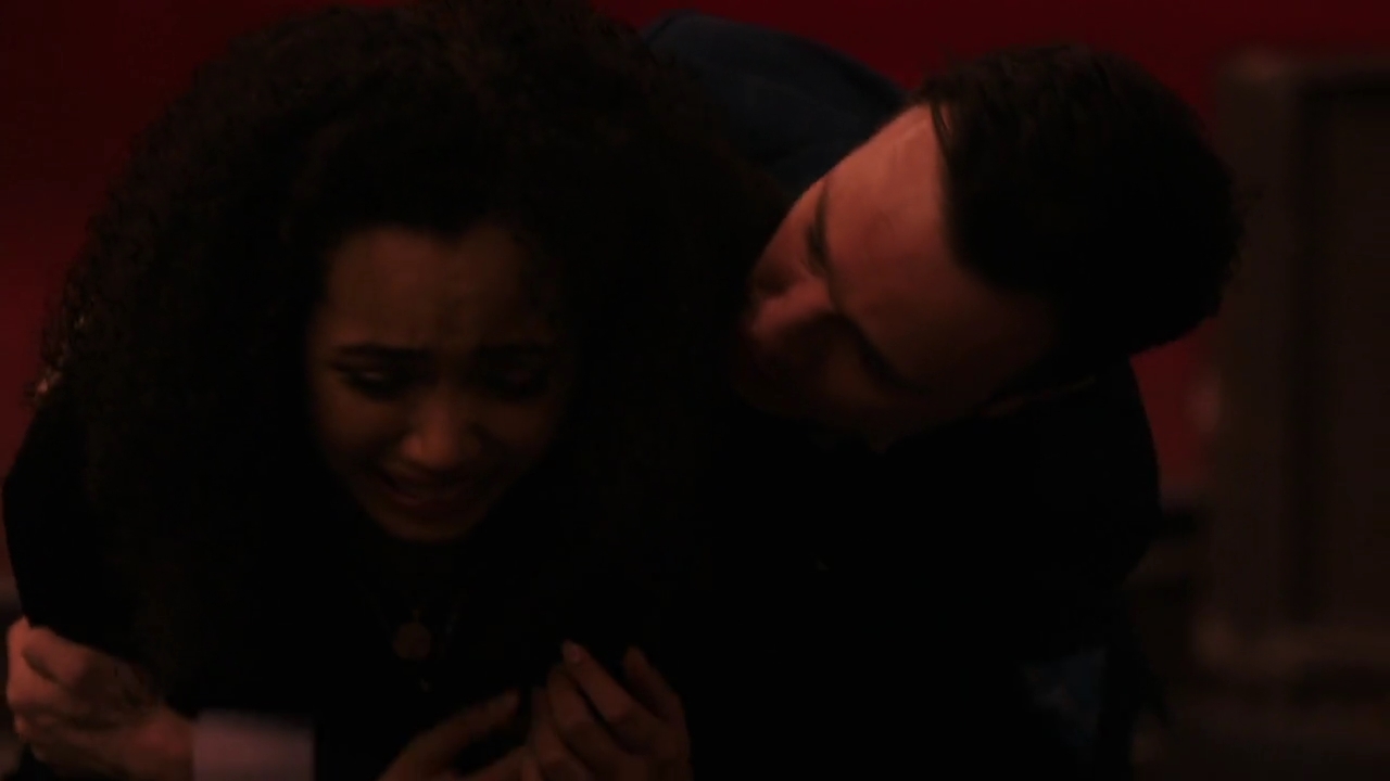 Charmed-Online-dot-nl_Charmed-1x21RedRain01654.jpg Charmed-Online-dot-nl_Charmed-1x21RedRain01654.jpg