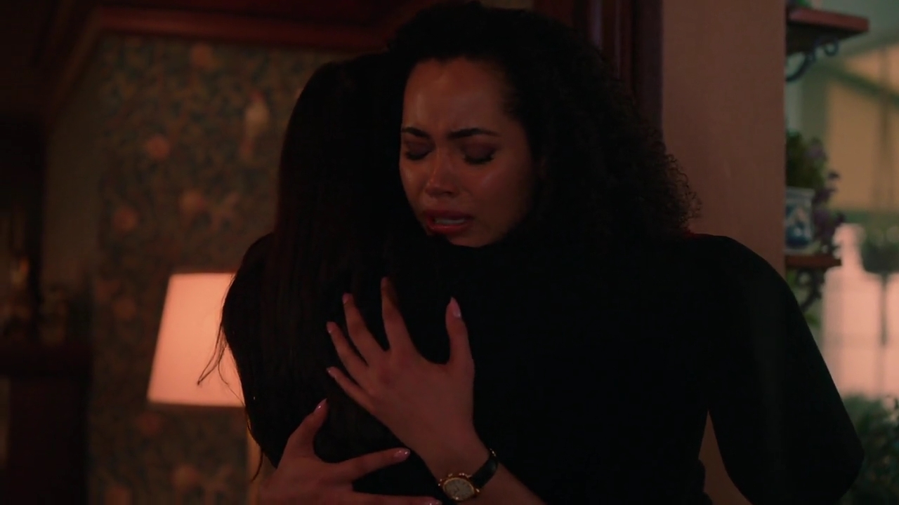 Charmed-Online-dot-nl_Charmed-1x21RedRain01689.jpg