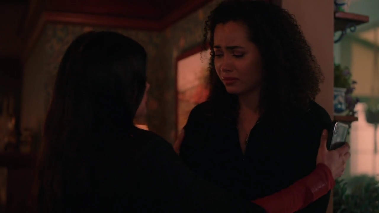Charmed-Online-dot-nl_Charmed-1x21RedRain01693.jpg