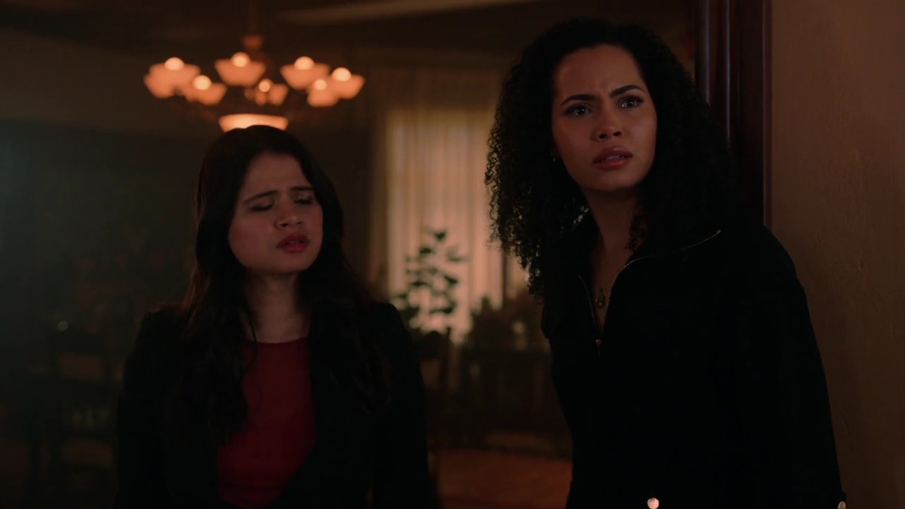Charmed-Online-dot-nl_Charmed-1x21RedRain01705.jpg