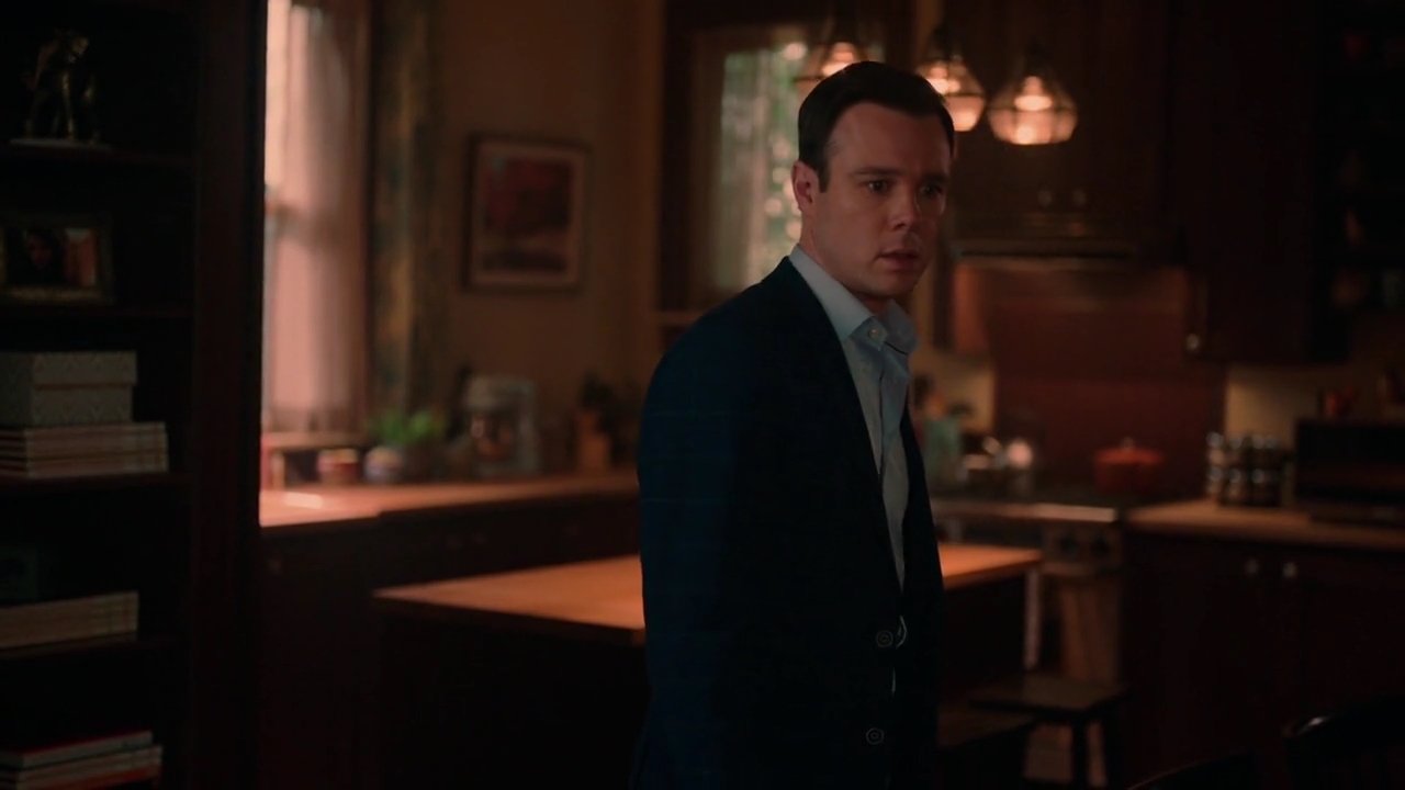 Charmed-Online-dot-nl_Charmed-1x21RedRain01710.jpg