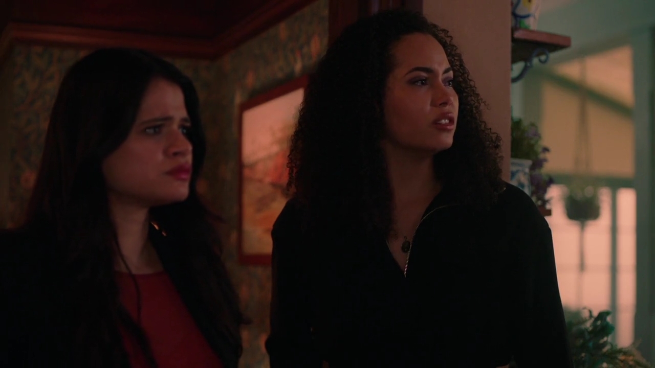 Charmed-Online-dot-nl_Charmed-1x21RedRain01715.jpg