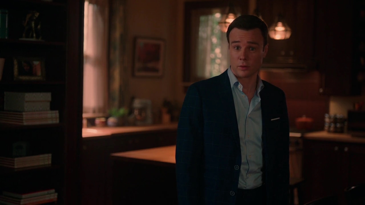 Charmed-Online-dot-nl_Charmed-1x21RedRain01725.jpg
