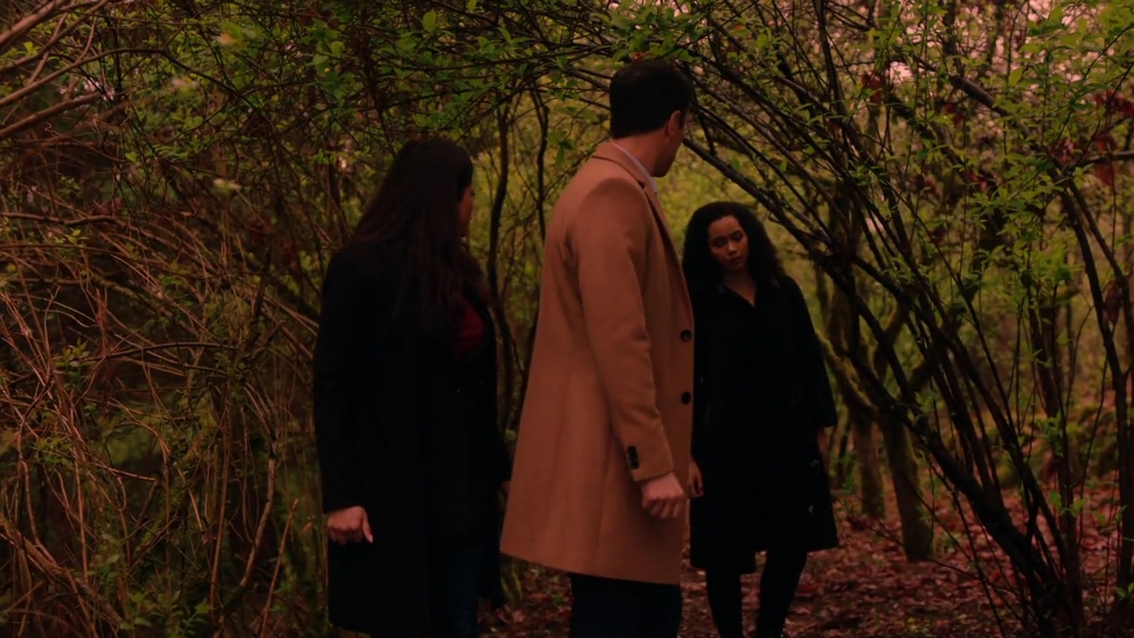 Charmed-Online-dot-nl_Charmed-1x21RedRain01792.jpg