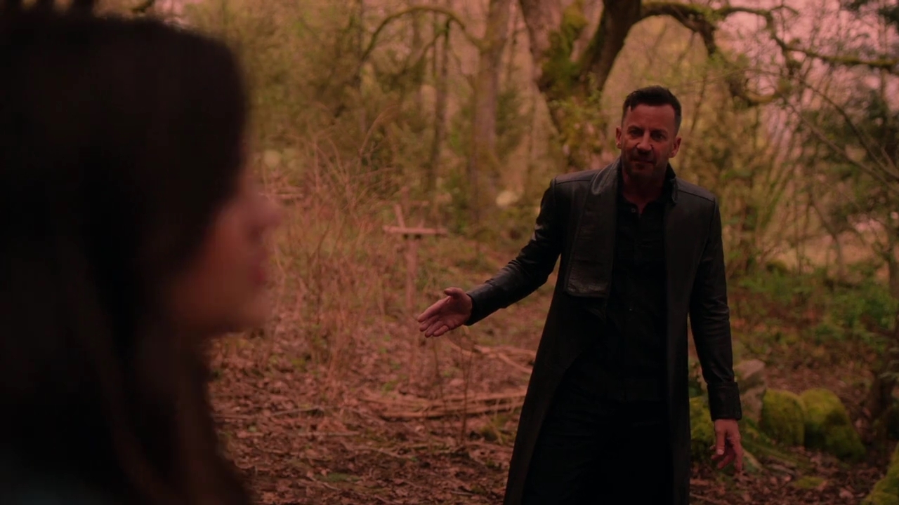 Charmed-Online-dot-nl_Charmed-1x21RedRain01834.jpg
