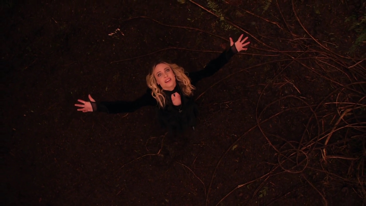 Charmed-Online-dot-nl_Charmed-1x21RedRain01847.jpg