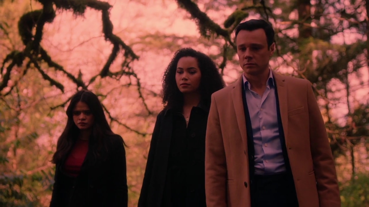 Charmed-Online-dot-nl_Charmed-1x21RedRain01882.jpg